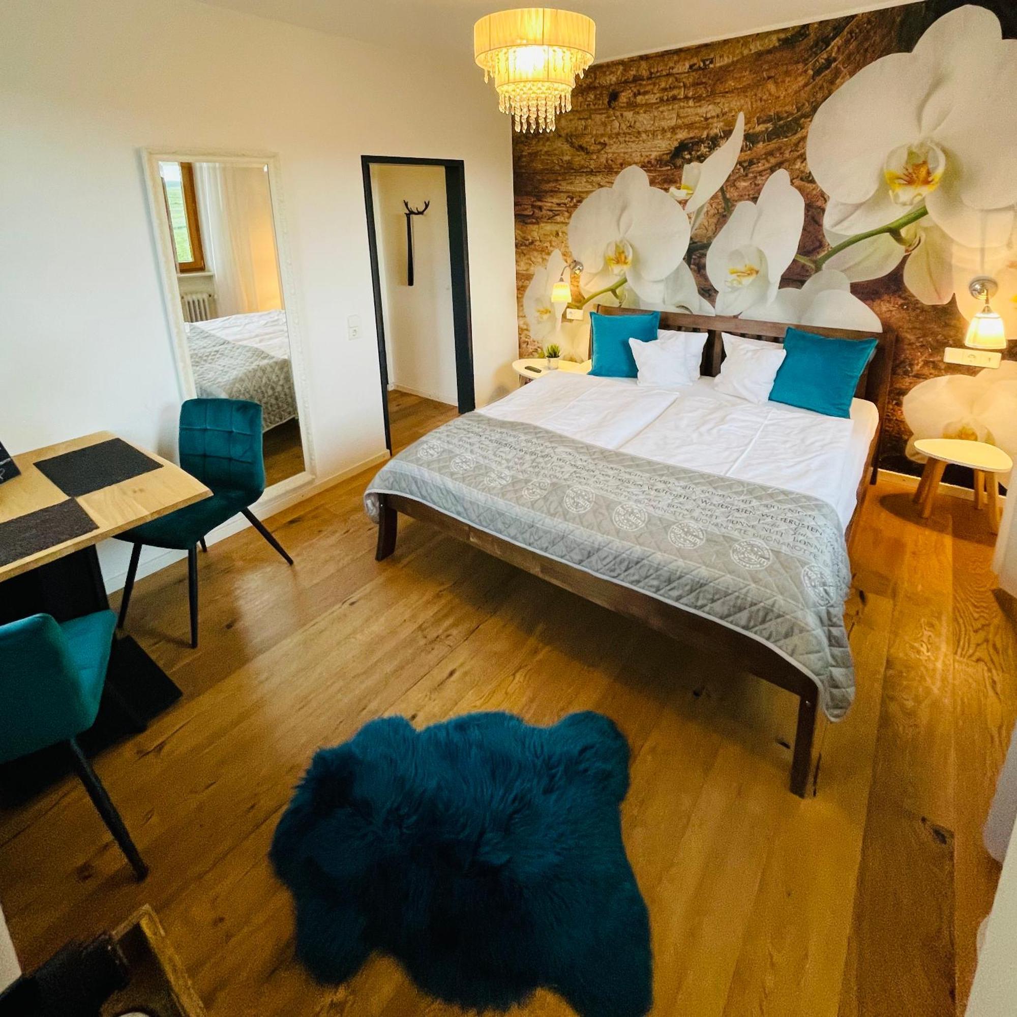 Zum Rayers Cafe-Restaurant & Boutique-Hotel Niederrotweil Екстер'єр фото